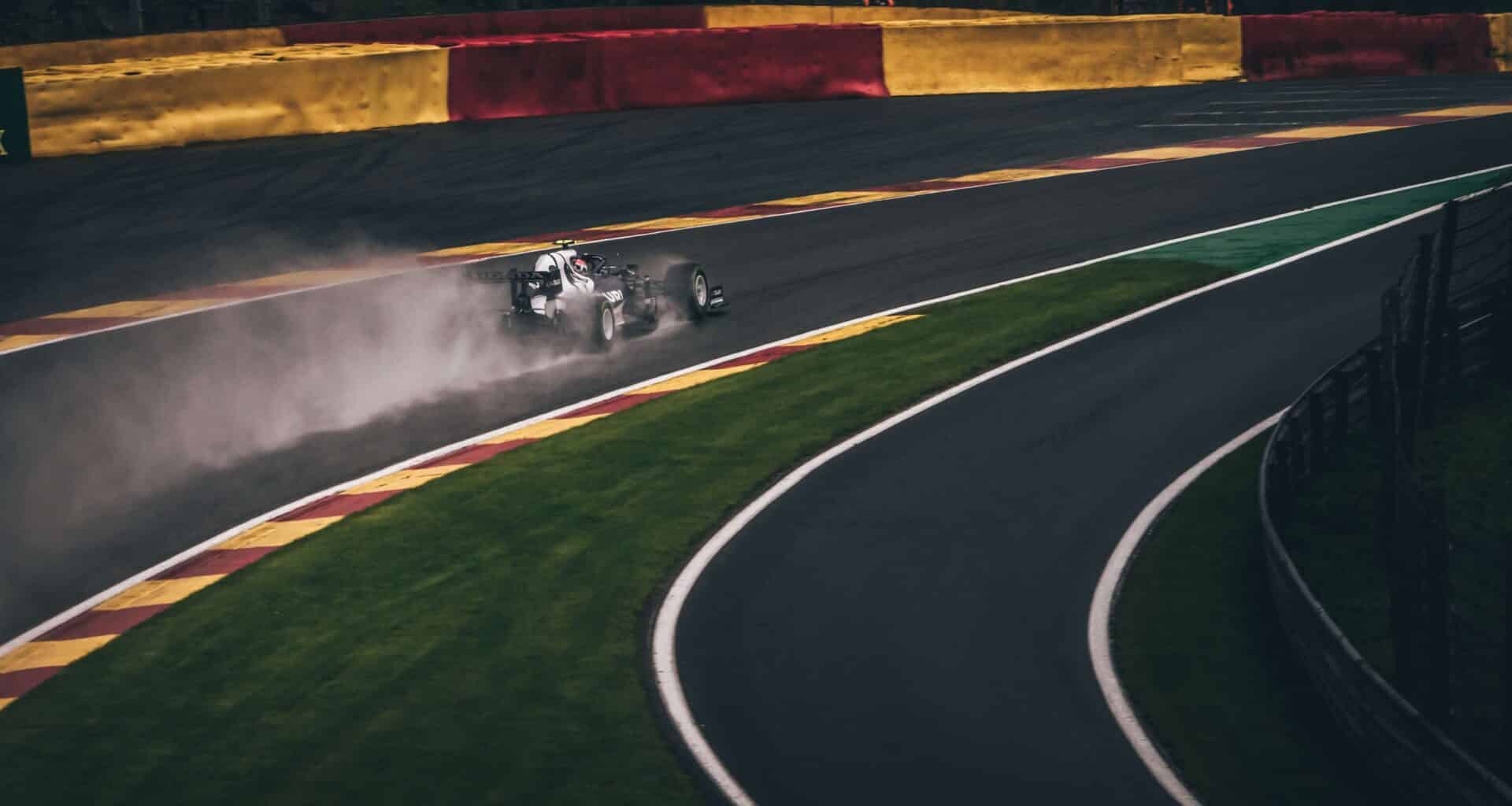 downforce f1